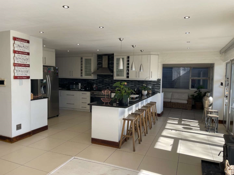 4 Bedroom Property for Sale in Dan Pienaar Free State